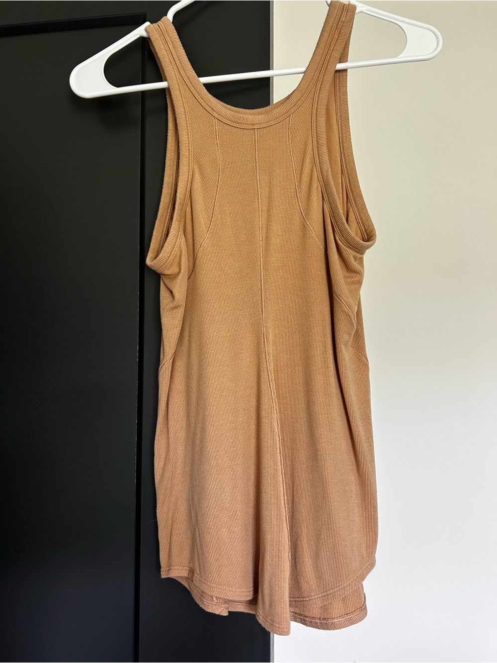 Lululemon Ribbed Tank - Picture 4 of 5